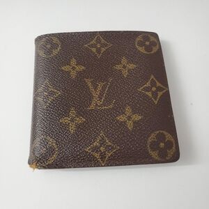 Authentic Louis Vuitton Wallet